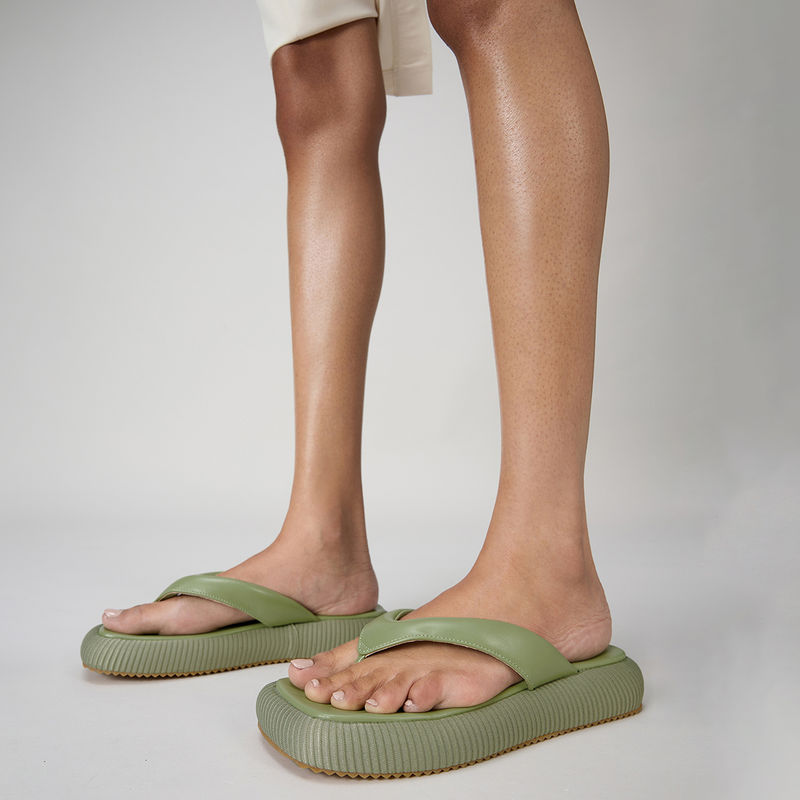 MIXT by Nykaa Fashion Green Square Toe Thong Strap Flatforms (EURO 36)