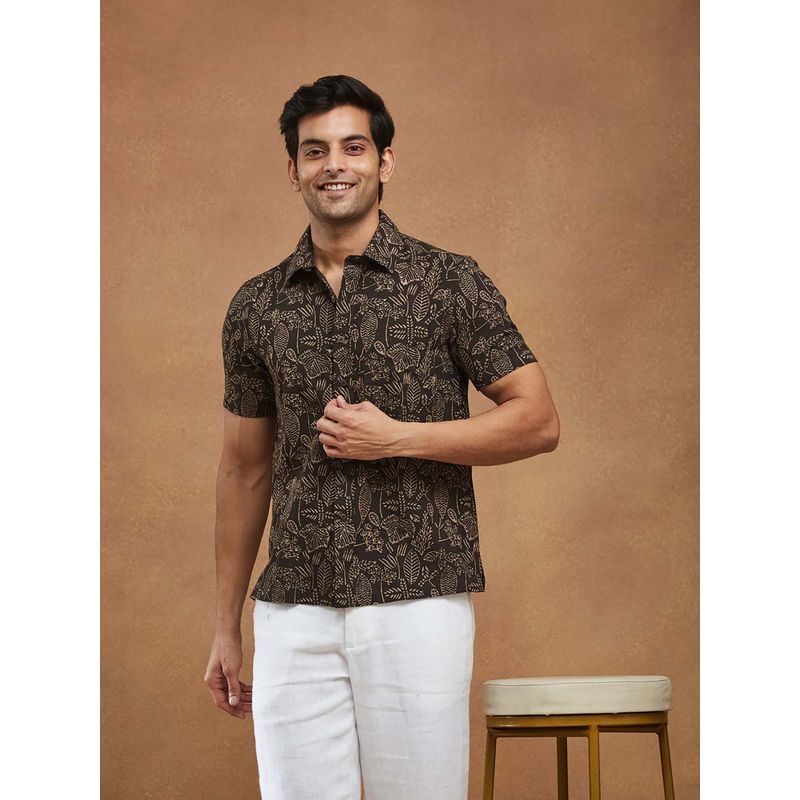Fabindia Brown Cotton Half Sleeves Printed Shirt (M)