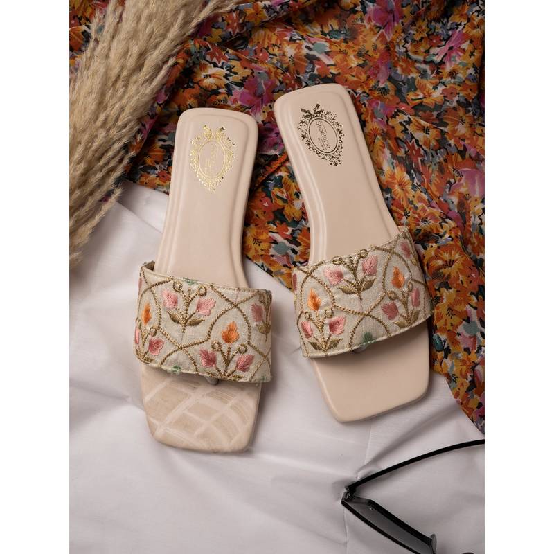 Shoetopia Women Cream Flats (EURO 40)