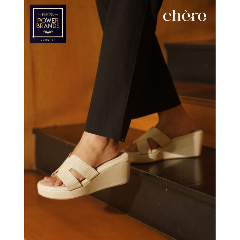 CHERE Off White Metallic Wide Strap Wedge Heels (EURO 40)
