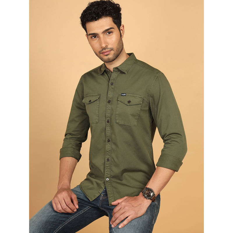Wrangler Men Solid Green Regular Fit Shirt (XL)