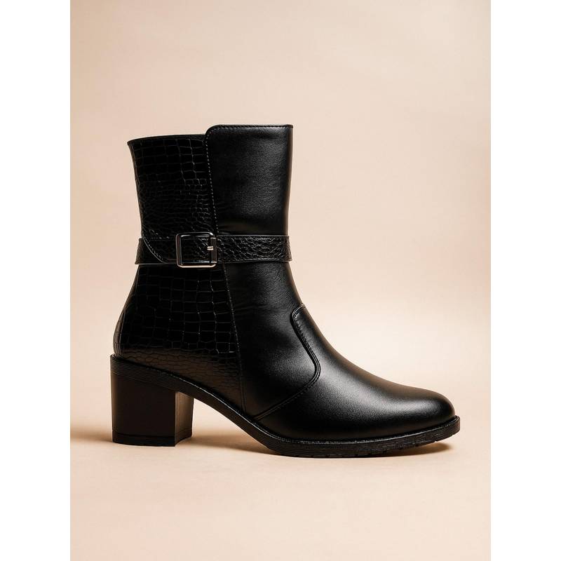 VALIOSAA Women Black Casual Boots (EURO 36)