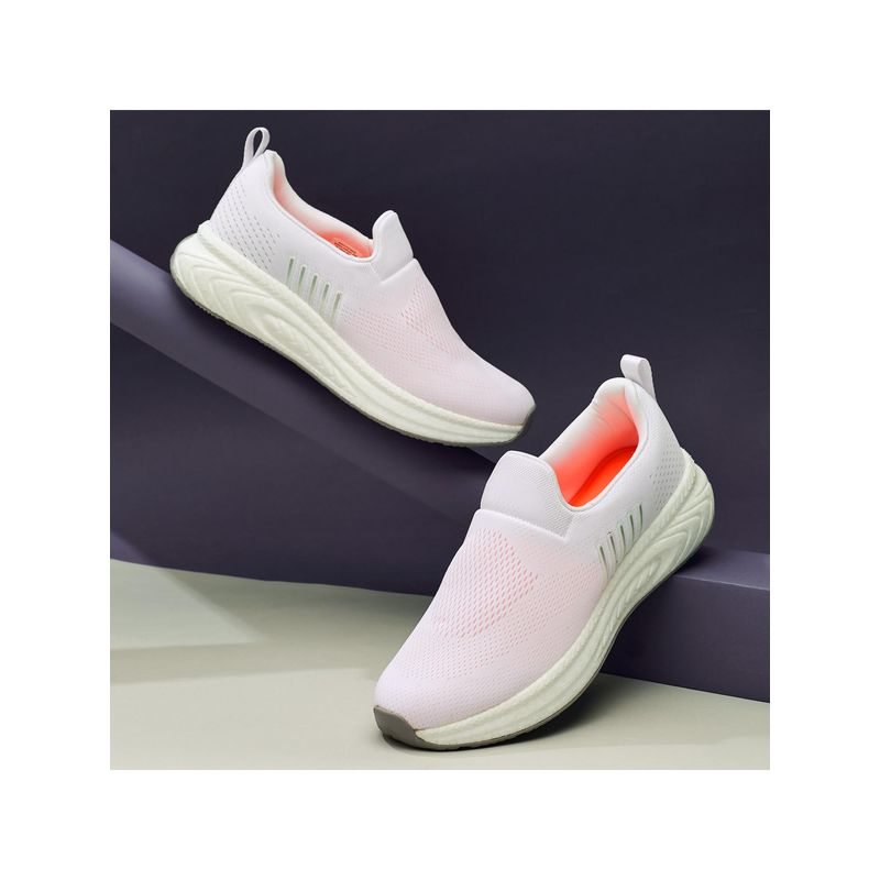 Campus BALLER Men White Walking Shoes (UK 9)