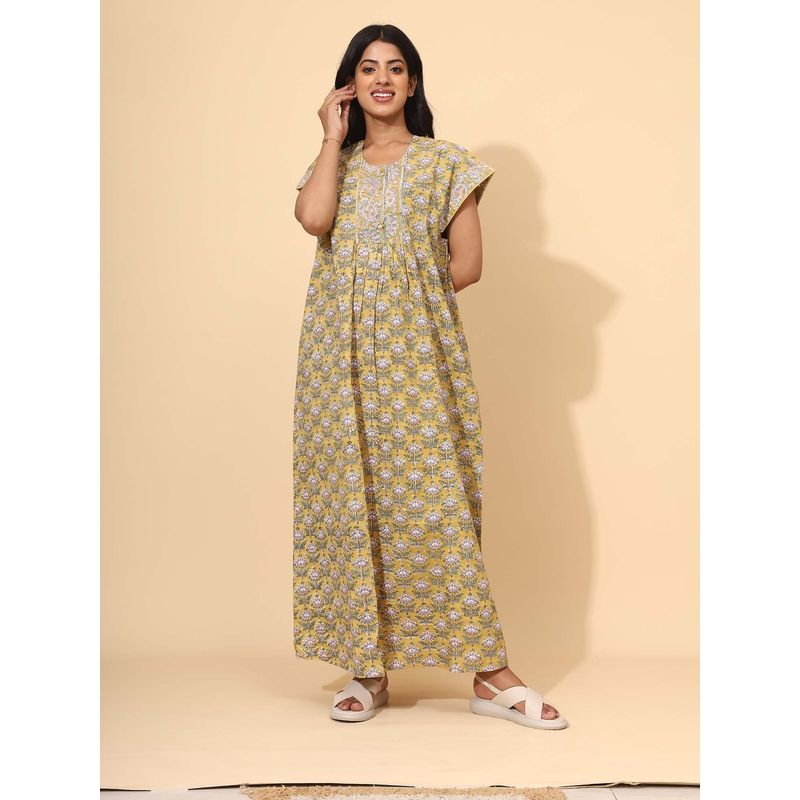 YELLOW BLOOM Yellow Floral Comfortable Nighty (M) (M)