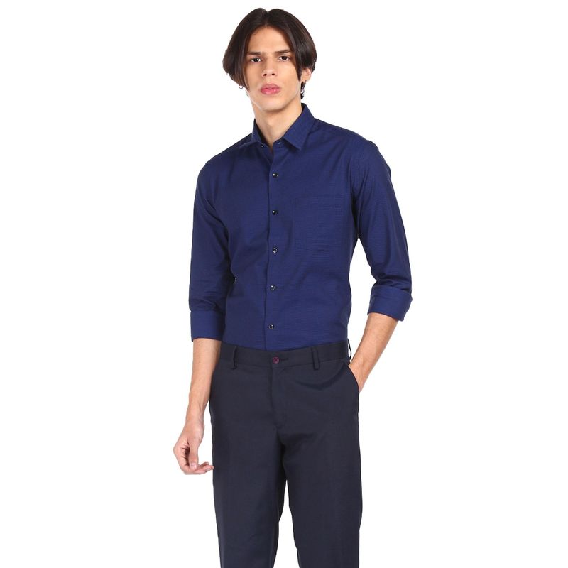 Arrow Men Dark Blue Regular Fit Patterned Formal Shirt