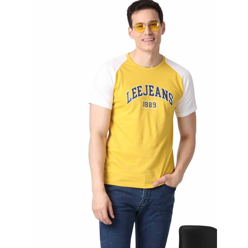 Lee Men Printed Yellow T-Shirt (M)