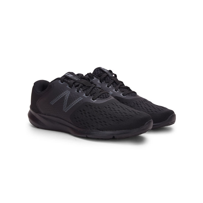 New Balance Men Black Running Shoes (UK 7)