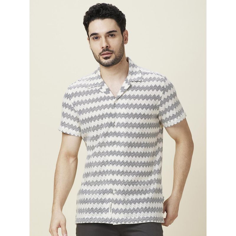 Being Human Men Printed Off White Short Sleeves Shirt (M)