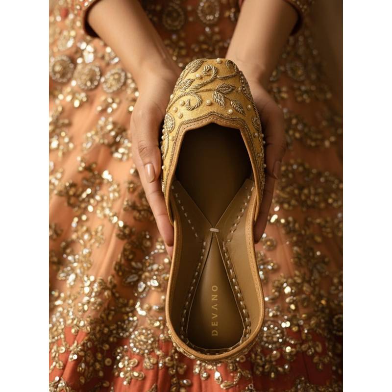 Devano Women Mustard Embroidery Naaz Juttis (EURO 36)
