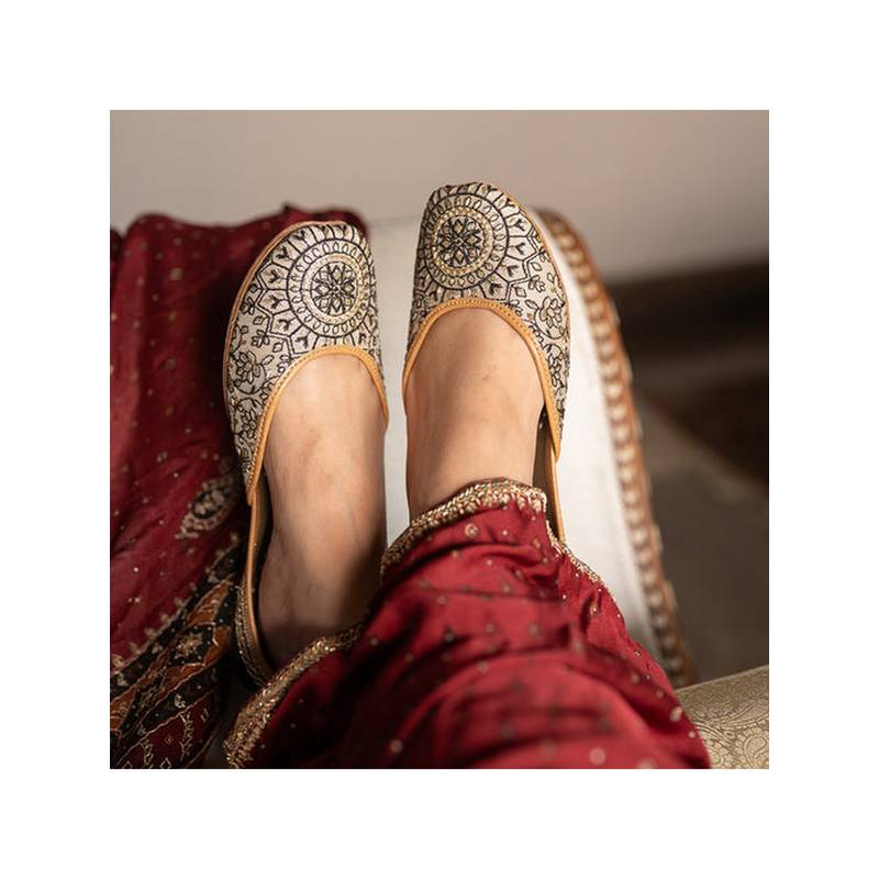 Coral Haze Khubani Women Beige Juttis (EURO 35)