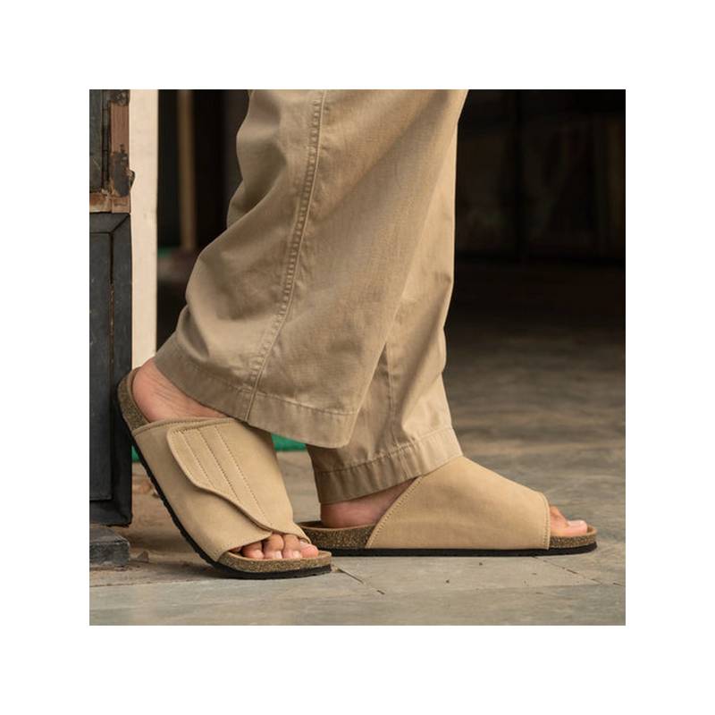 Coral Haze Enzo Women Brown Sandals (EURO 40)