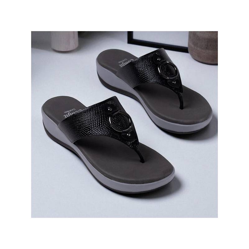 Coral Haze Women Black Cozy Sandals (EURO 42)