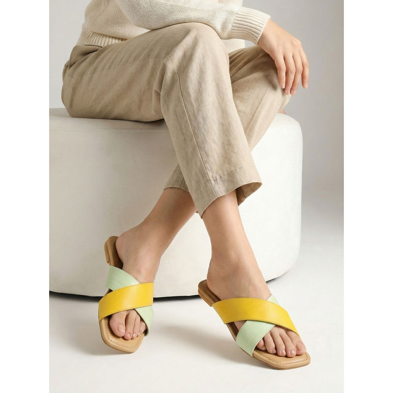 Chaal Chalan Cloddy Multi-Color Flats (EURO 35)