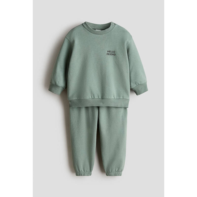 H&M Boys Green 2-piece sweatshirt and Joggers (1-2 Months)