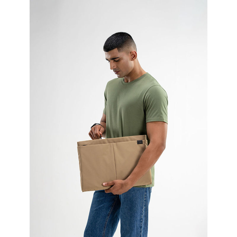 DailyObjects Unisex Solid Sand Pivot Laptop Sleeve (M)