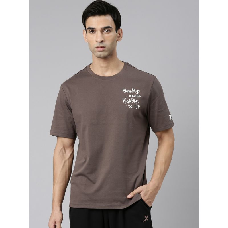 Xtep Brown Short Sleeves T-Shirt for Men (L)