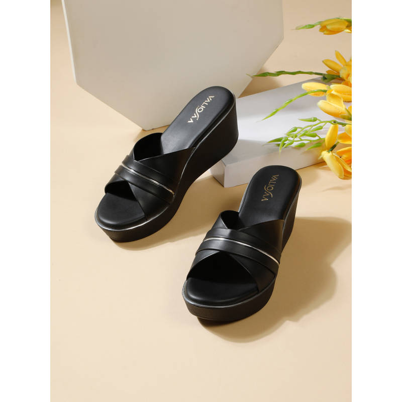 VALIOSAA Women Black Wedges (EURO 36)