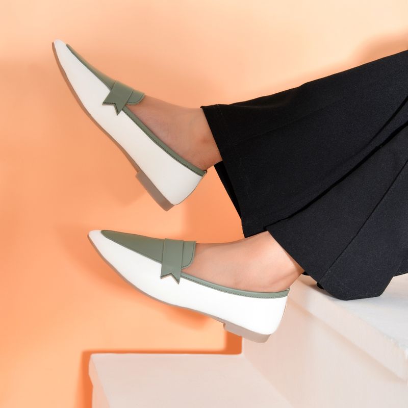 La Fiza THE DUO - Pistachio Green and Vanilla Pointed Loafers (EURO 36)