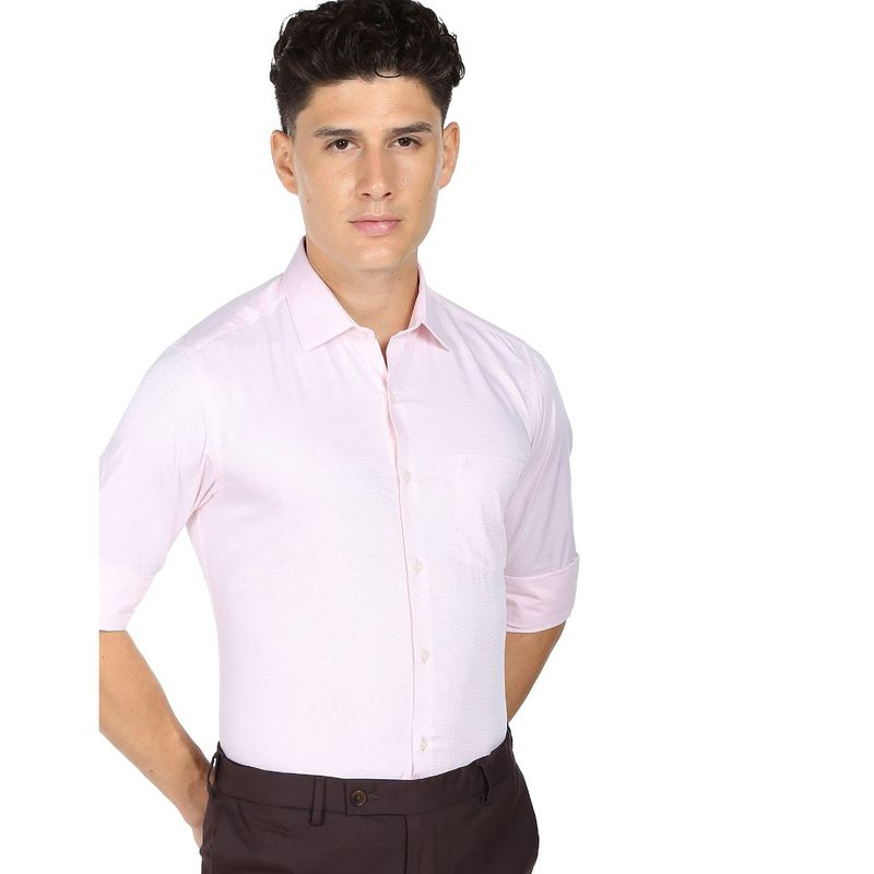 Arrow Men Pink Manhattan Slim Fit Cutaway Collar Formal Shirt (42)