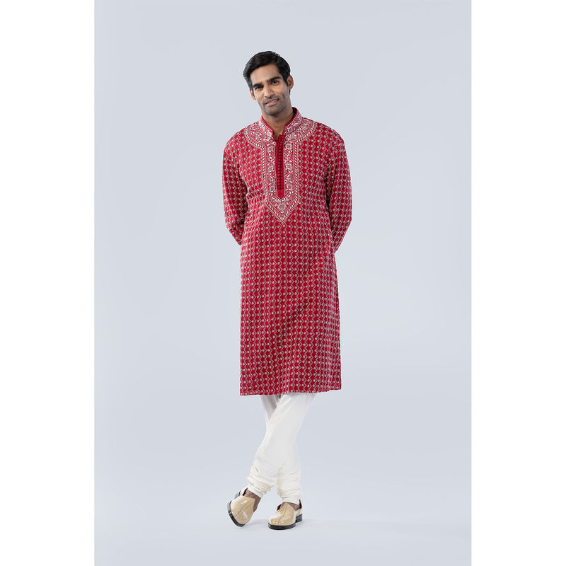Arjun Kilachand Chikankaari Kurta (S)