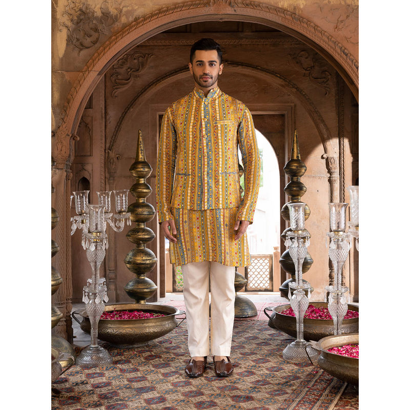 Chhavvi Aggarwal Men Yellow Printed Bundi (Set of 3) (XS)