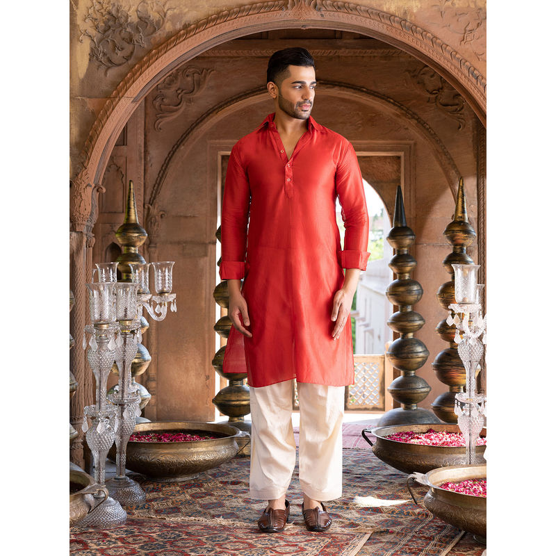 Chhavvi Aggarwal Men Red Solid Kurta (Set of 2) (XS)