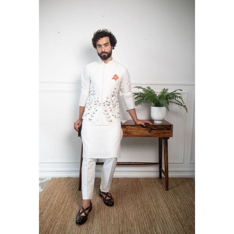 CONTRAST BY PARTH White Vivid Floral Nehru Jacket with Kurta & Pant (Set of 3) (XS)