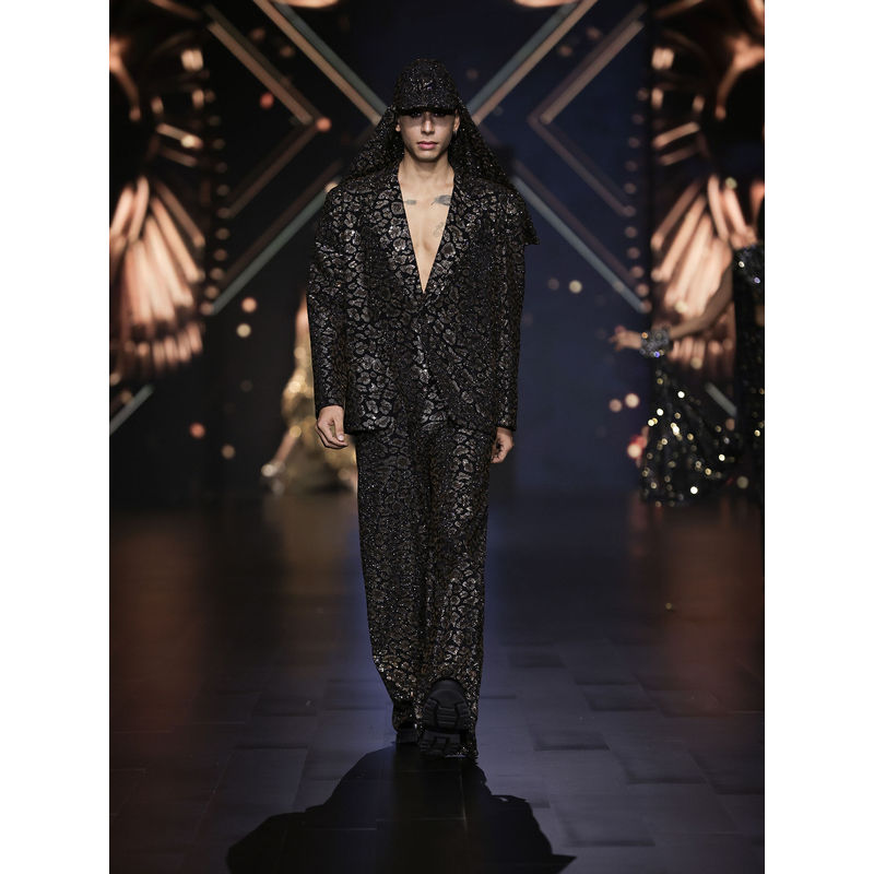 ITRH Boxy Chic Black Co-Ord (Set of 2) (XS)