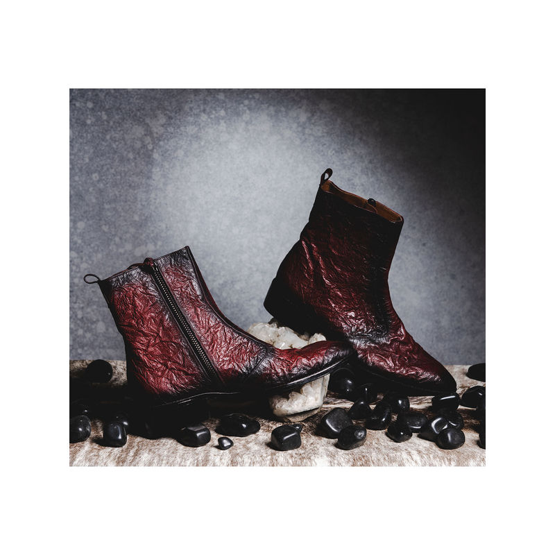 Kavith Sainaani Burgundy Two Tone Crinkle Boots (Pack of 2) (UK 5)