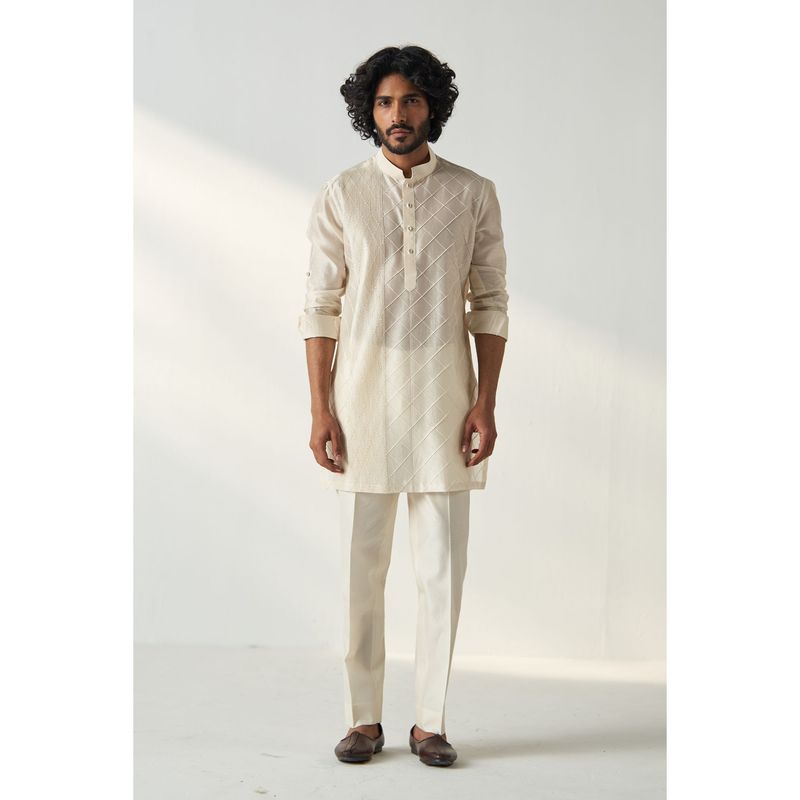 STUDIO BAGECHAA White Kabir Short Kurta and Pant (Set of 2) (XS)