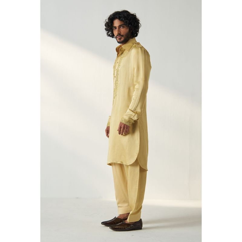 STUDIO BAGECHAA Gold Deep Pathani Kurta with Salwar (Set of 2) (XS)