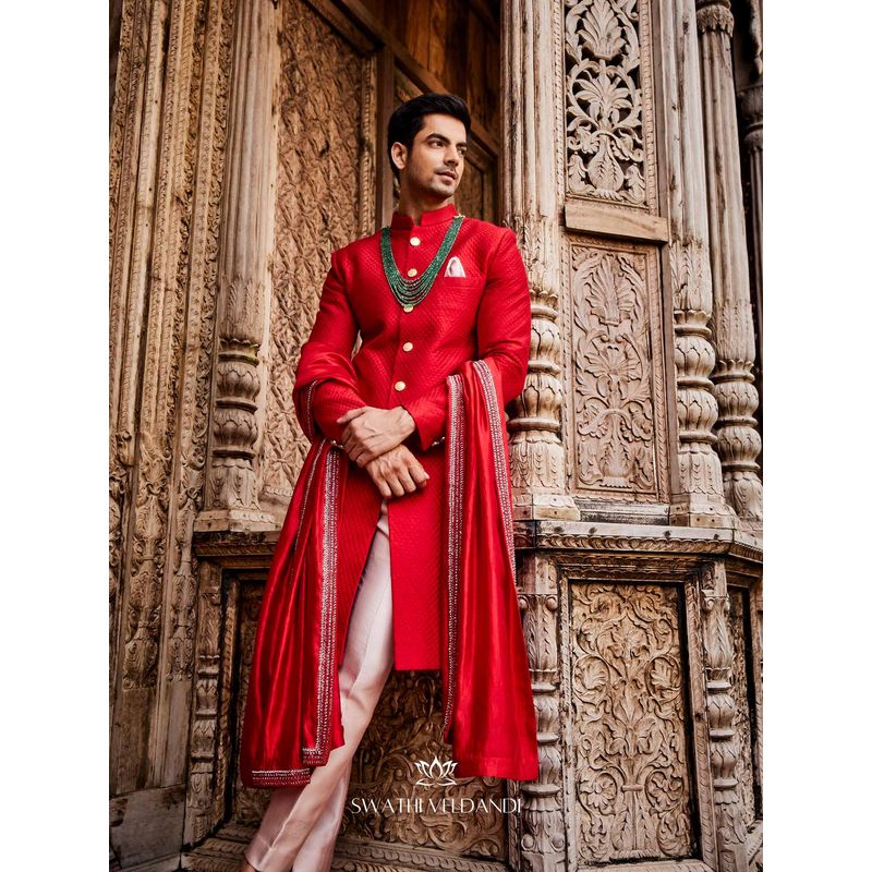 SWATHI VELDANDI Scarlet Red Embellished Sherwani with Trouser and Dupatta (Set of 3) (S)