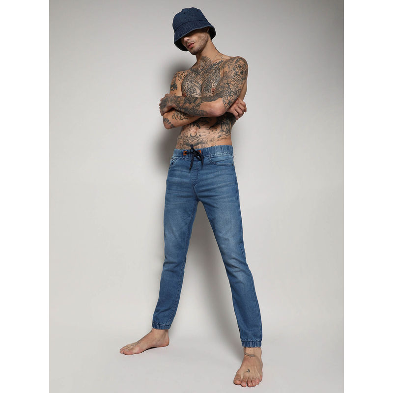 Campus Sutra Mens Light Blue Cinched Hem Denim Jeans (32)