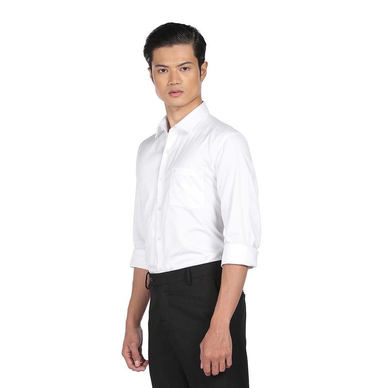 Arrow Men White Spread Collar Solid Formal Shirt (39)