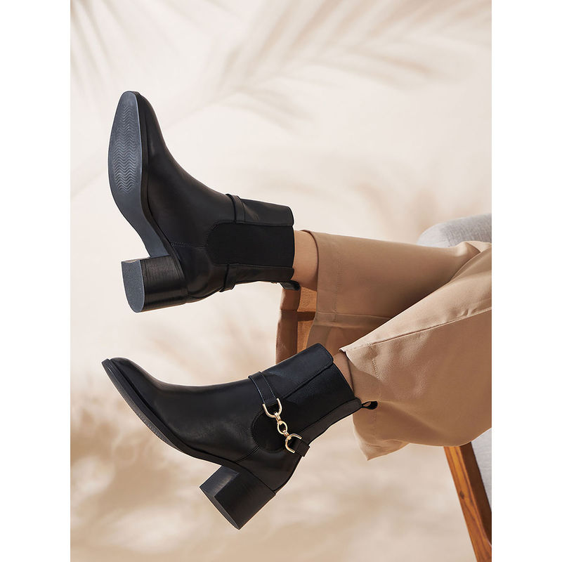 Peach Flores Cecil Leather Block Heeled Chained Boots-Black (EURO 39)