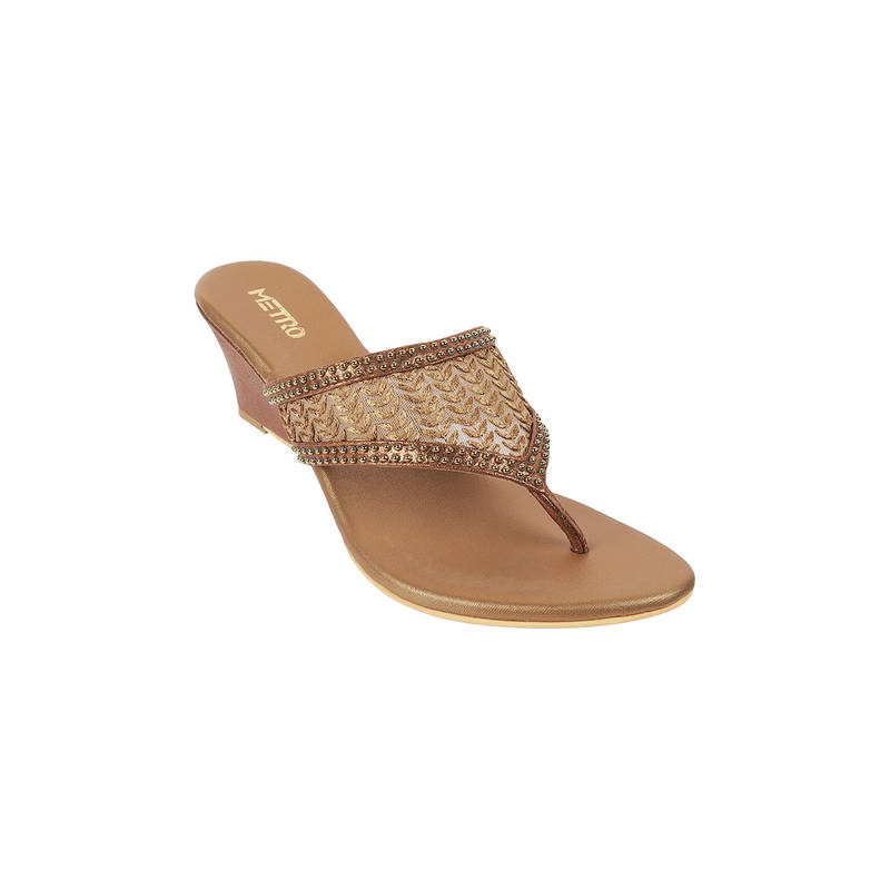 Metro Women Gold Wedge Sandals (EURO 36)