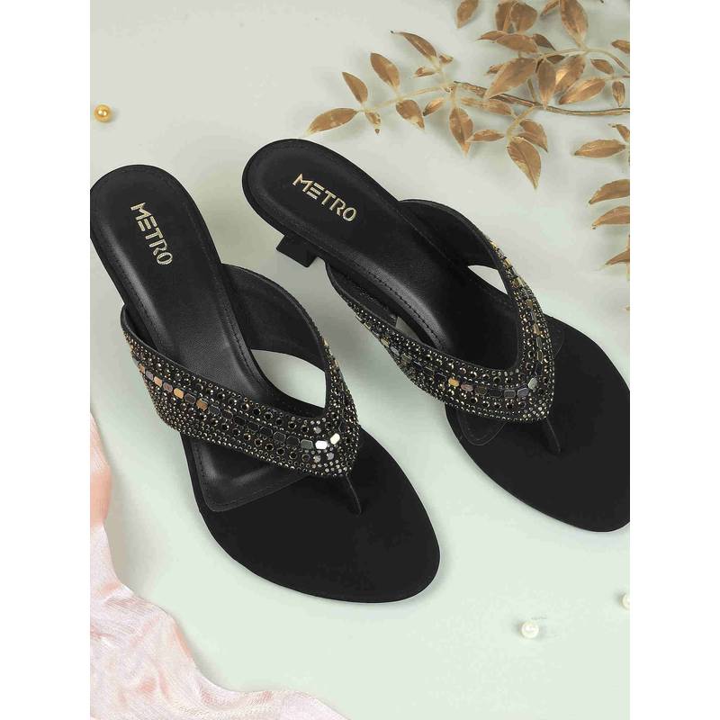 Metro Black Synthetic Round Toe Heels (EURO 35)