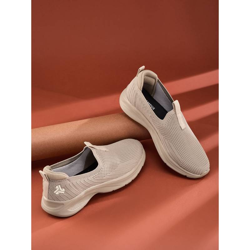 Campus PLUZZ Beige Women Sports Walking Shoes (UK 5)