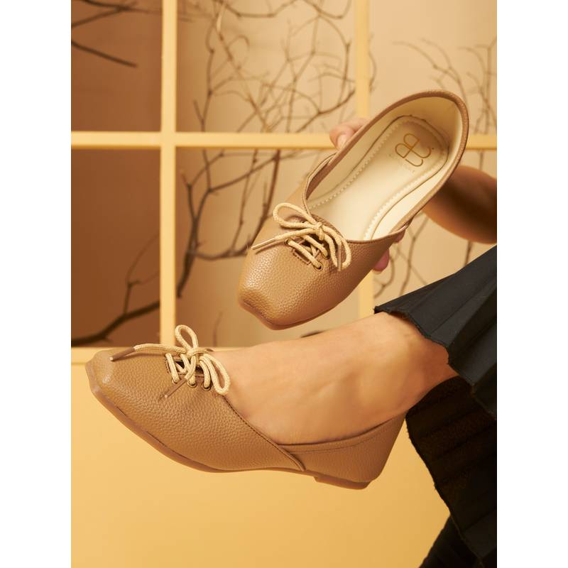 GLAM STORY Belizia Textured Lace-Up Brown Ballerina (EURO 36)