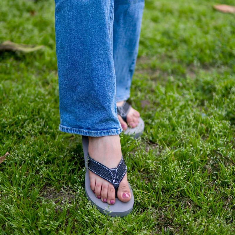NoStrain Women Grey and Black Arch Denim Flipflops (UK 4)