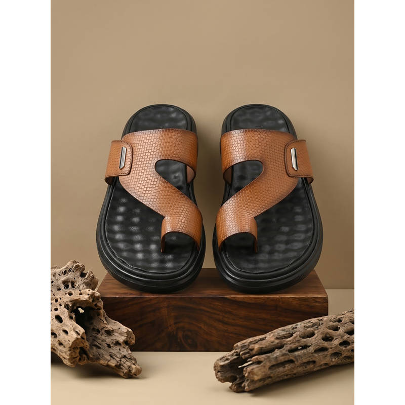 REGAL Tan Men Textured Leather Sandals (UK 10)