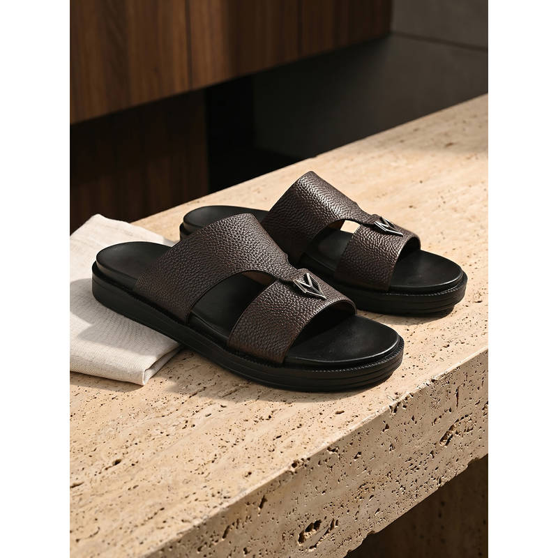 REGAL Brown Men Textured Leather Sandals (UK 11)