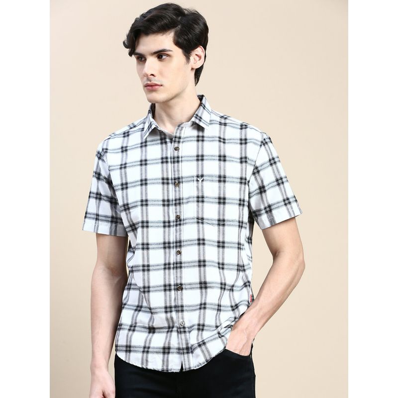 SHOWOFF Men Short Sleeves Spread Collar White Checked Slim Fit Shirt (M)