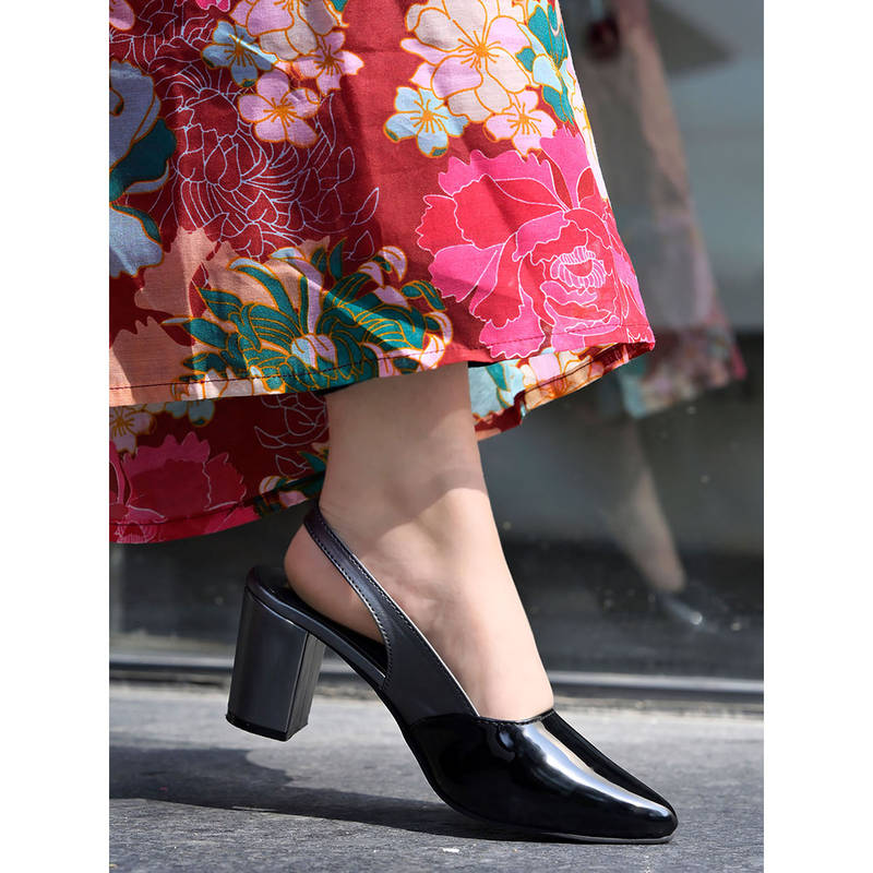 Shoetopia Smart Casual Glossy Upper Detailed Black Mule Heels (EURO 36)