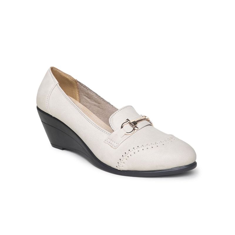 VALIOSAA Solid Off White Wedges (EURO 36) (EURO 36)