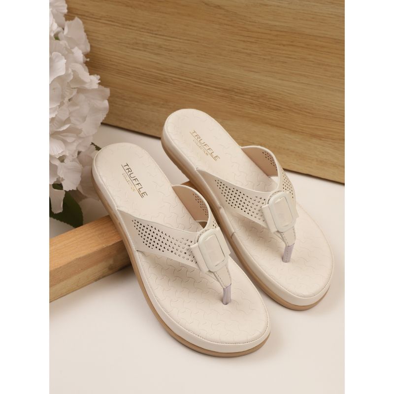 Truffle Collection White Solid Sandals (UK 3)