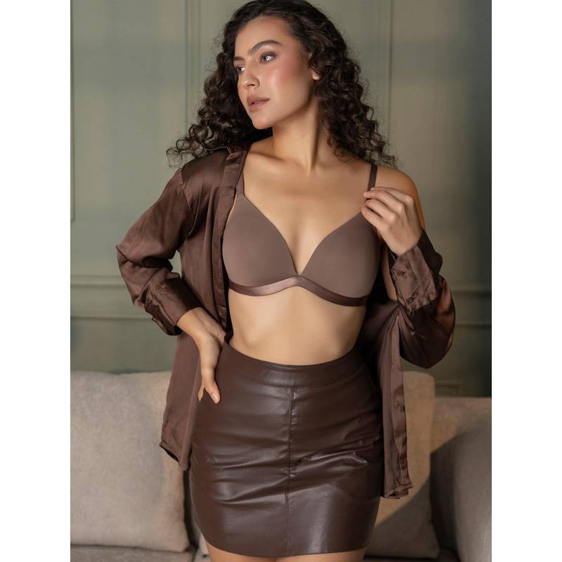 Chelvet Non-Wired Seamless Finish Plunge Bra (34B)