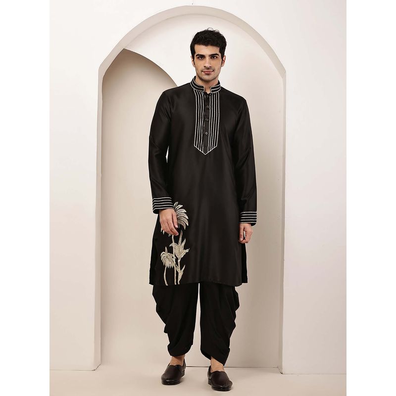 MULTI SHADES Men's Black Embroidered Kurta and Dhoti (XS)