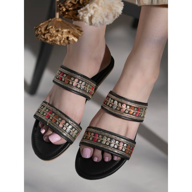 SCENTRA Nora Black Kolhapuri Flats (EURO 36)