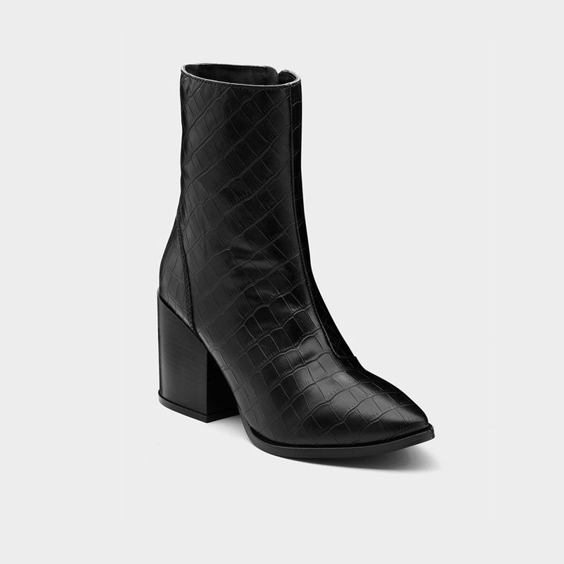 Clara Textured Heel Boots – Bold Style, Effortless Comfort